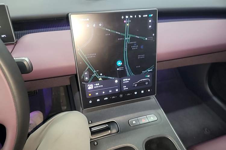 Used Nio ET5T 2024 75kWh Touring Audio And AC Panel