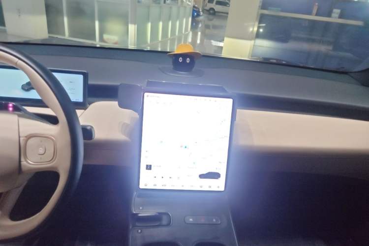 Used Nio ET5T 2024 75kWh Touring Audio And AC Panel
