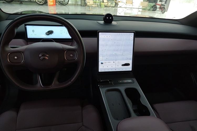 Used Nio ET5T 2024 75kWh Touring Center Console