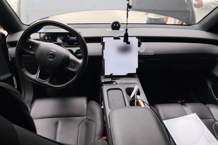Used Nio ET5T 2024 75kWh Touring Center Console