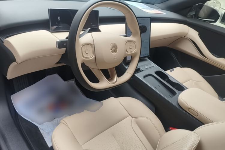 Used Nio ET5T 2024 75kWh Touring Center Console