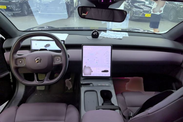 Used Nio ET5T 2024 75kWh Touring Center Console