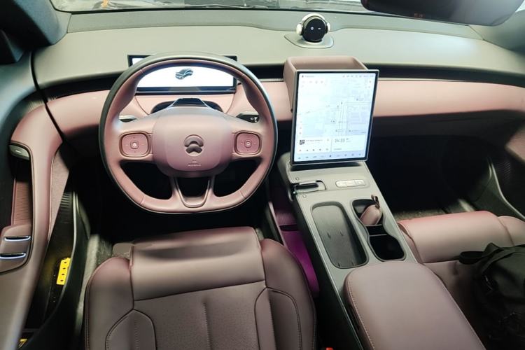 Used Nio ET5T 2024 75kWh Touring Center Console