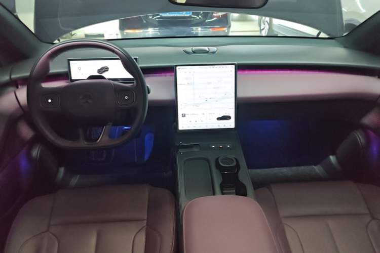Used Nio ET5T 2024 75kWh Touring Center Console