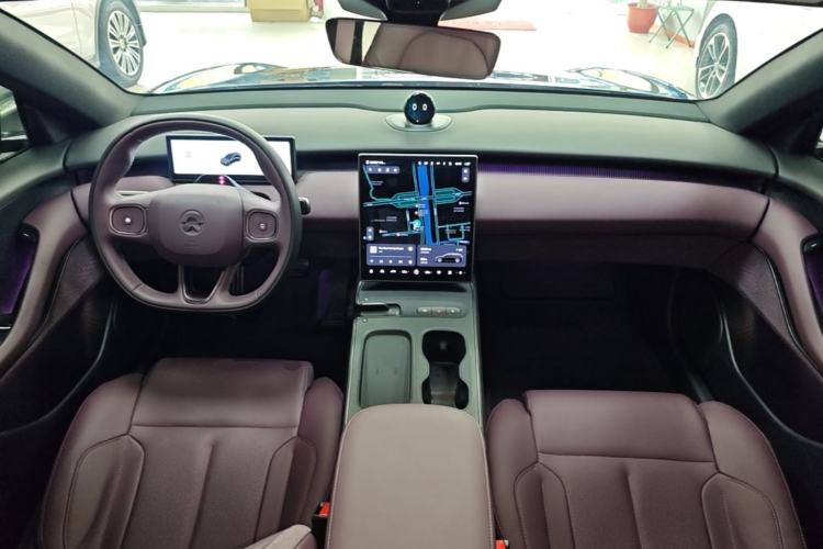 Used Nio ET5T 2024 75kWh Touring Center Console