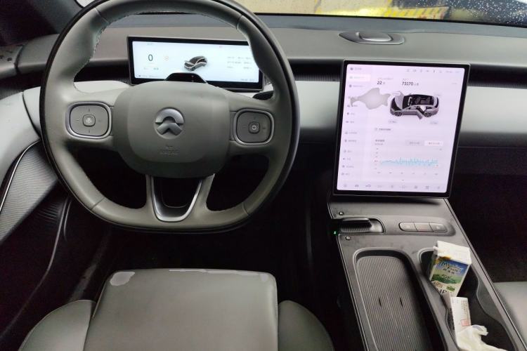 Used Nio ET5T 2024 75kWh Touring Center Console