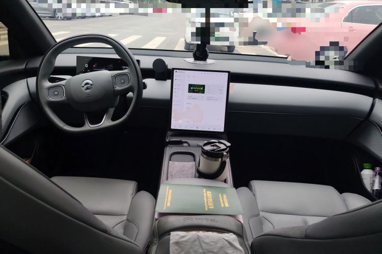 Used Nio ET5T 2024 75kWh Touring Center Console