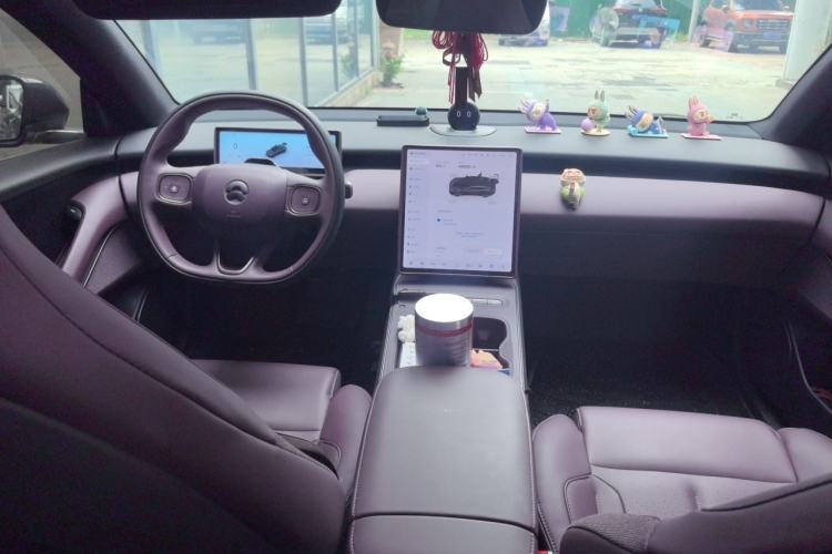 Used Nio ET5T 2024 75kWh Touring Center Console