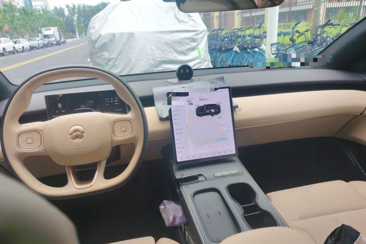 Used Nio ET5T 2024 75kWh Touring Center Console