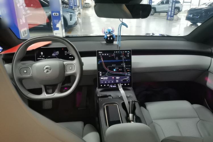 Used Nio ET5T 2024 75kWh Touring Center Console