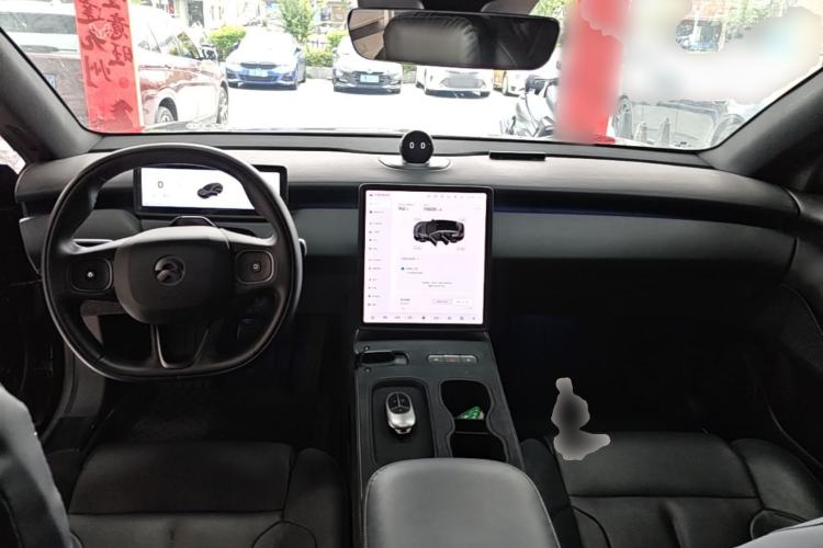 Used Nio ET5T 2024 75kWh Touring Center Console