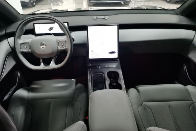 Used Nio ET5T 2024 75kWh Touring Center Console