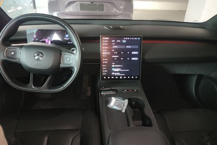 Used Nio ET5T 2024 75kWh Touring Center Console