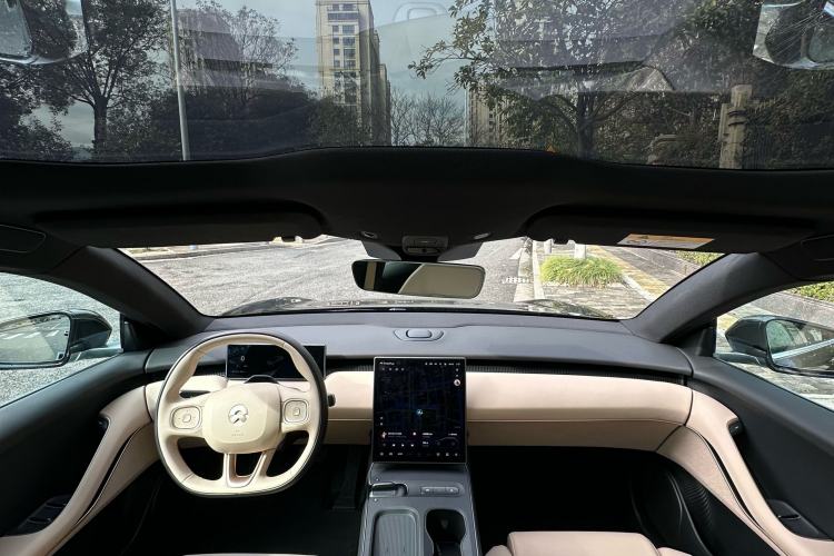 Used Nio ET5T 2024 75kWh Touring Center Console