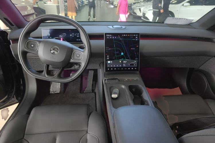 Used Nio ET5T 2024 75kWh Touring Center Console