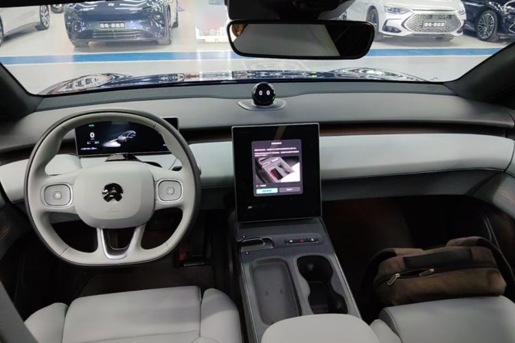 Used Nio ET5T 2024 75kWh Touring Center Console