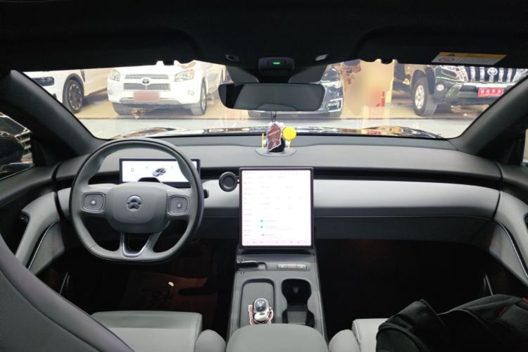 Used Nio ET5T 2024 75kWh Touring Center Console