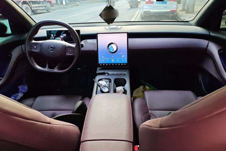 Used Nio ET5T 2024 75kWh Touring Center Console