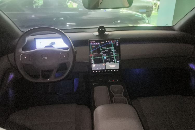 Used Nio ET5T 2024 75kWh Touring Center Console