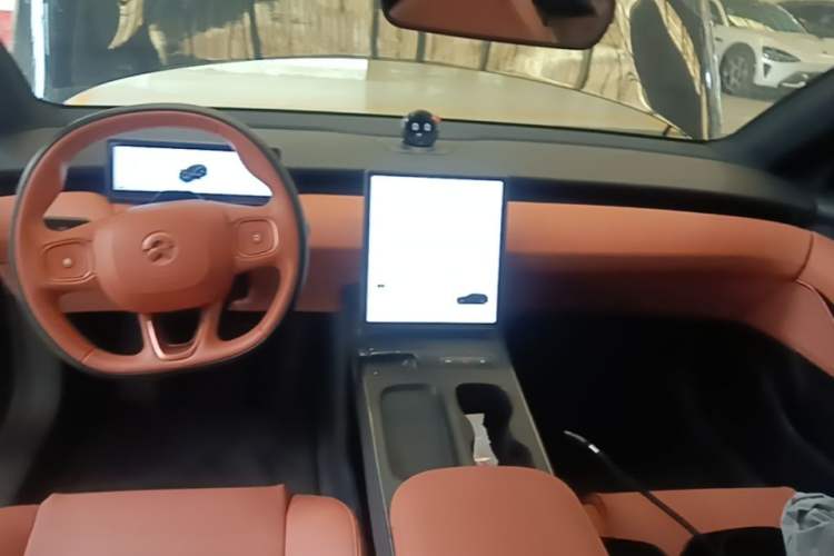 Used Nio ET5T 2024 75kWh Touring Center Console