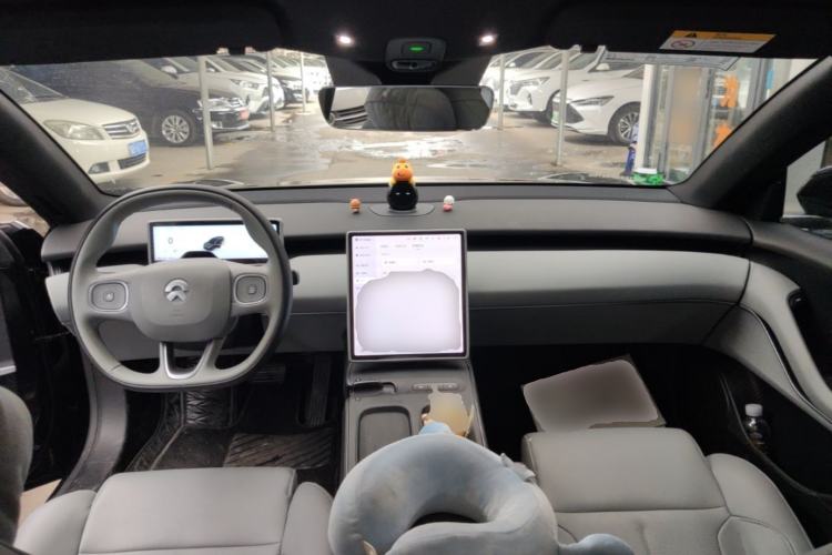 Used Nio ET5T 2024 75kWh Touring Center Console