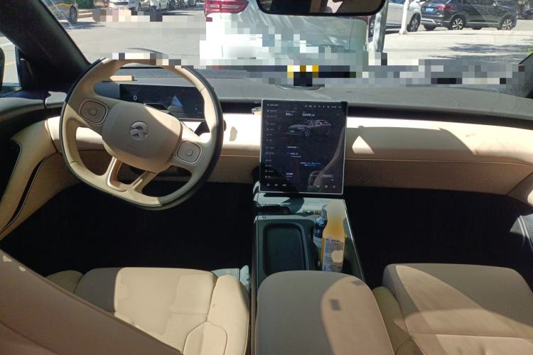 Used Nio ET5T 2024 75kWh Touring Center Console