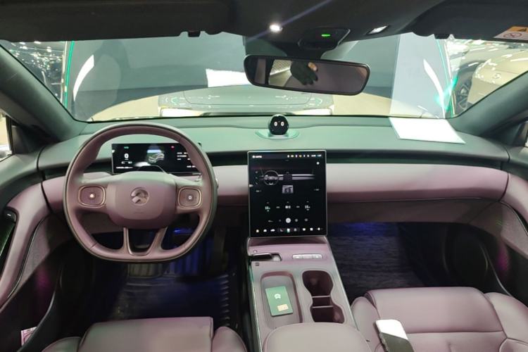 Used Nio ET5T 2024 75kWh Touring Center Console