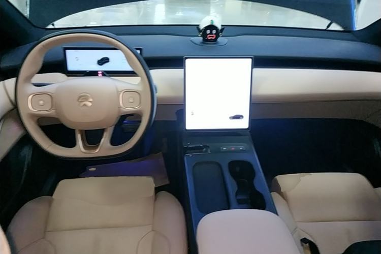 Used Nio ET5T 2024 75kWh Touring Center Console