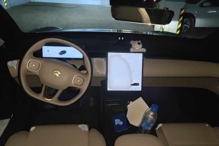 Used Nio ET5T 2024 75kWh Touring Center Console