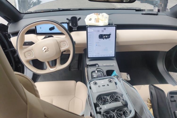 Used Nio ET5T 2024 75kWh Touring Center Console