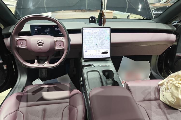 Used Nio ET5T 2024 75kWh Touring Center Console