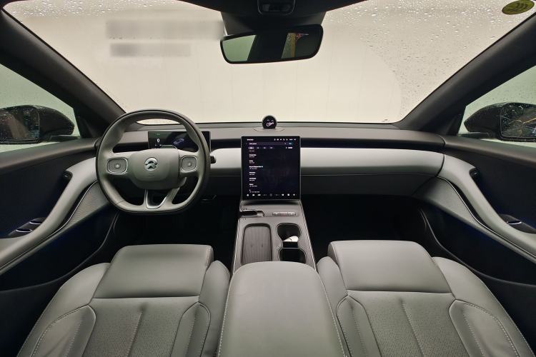 Used Nio ET5T 2024 75kWh Touring Center Console