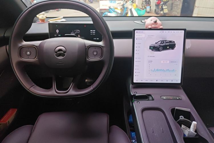 Used Nio ET5T 2024 75kWh Touring Center Console