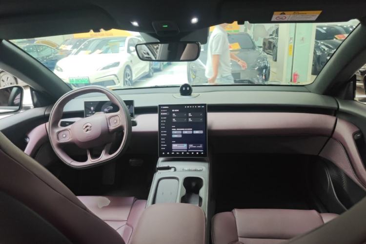 Used Nio ET5T 2024 75kWh Touring Center Console