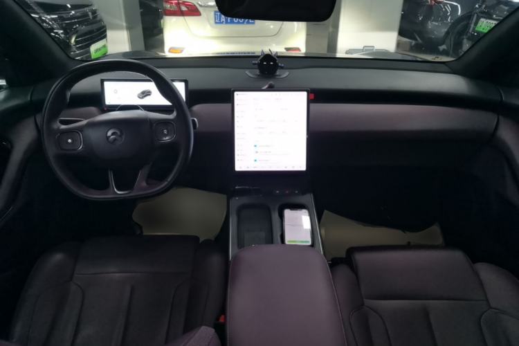 Used Nio ET5T 2024 75kWh Touring Center Console