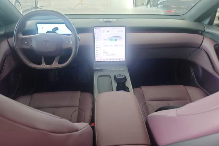 Used Nio ET5T 2024 75kWh Touring Center Console