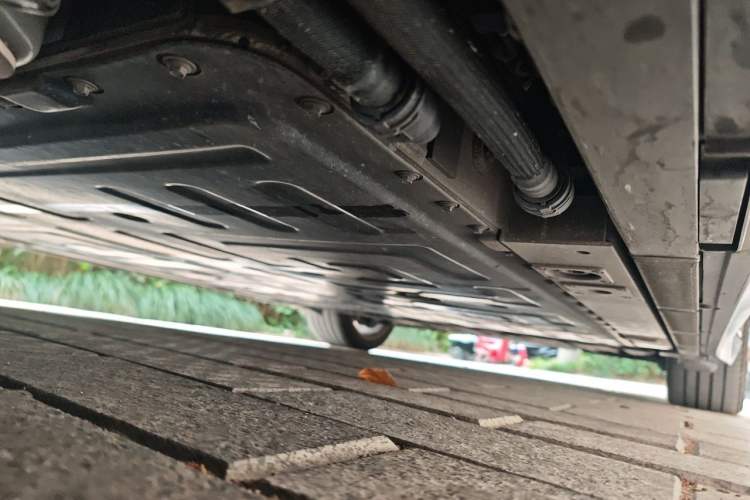 Used Nio ET5T 2024 75kWh Touring Chassis Front Left
