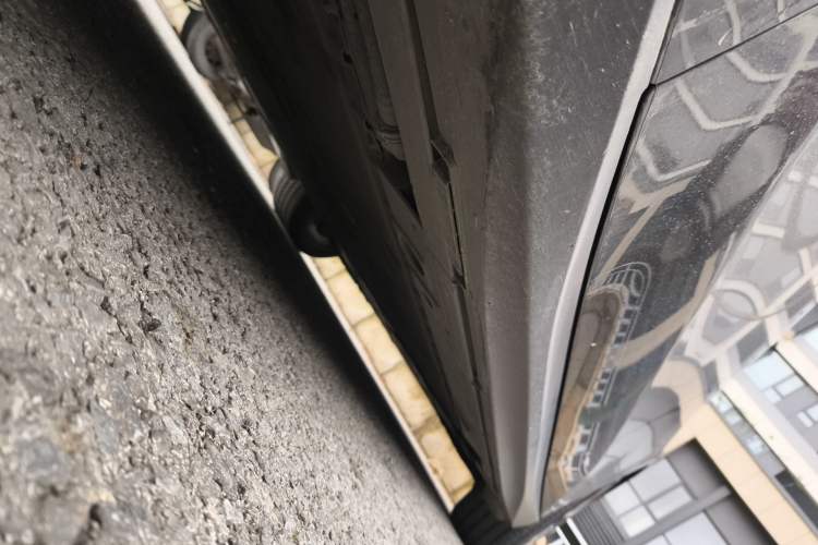 Used Nio ET5T 2024 75kWh Touring Chassis Front Left