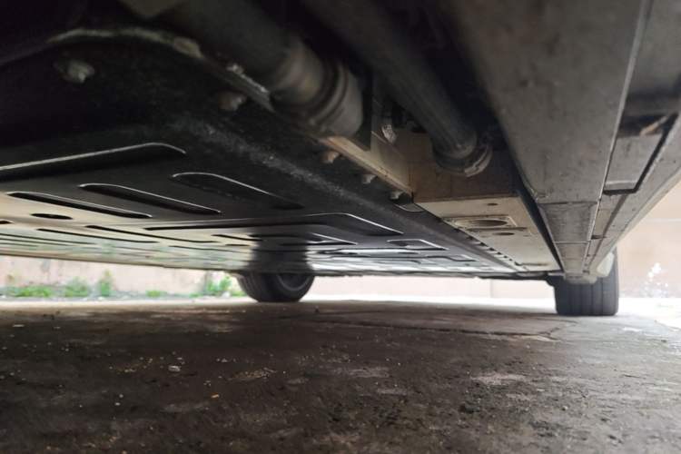 Used Nio ET5T 2024 75kWh Touring Chassis Front Left