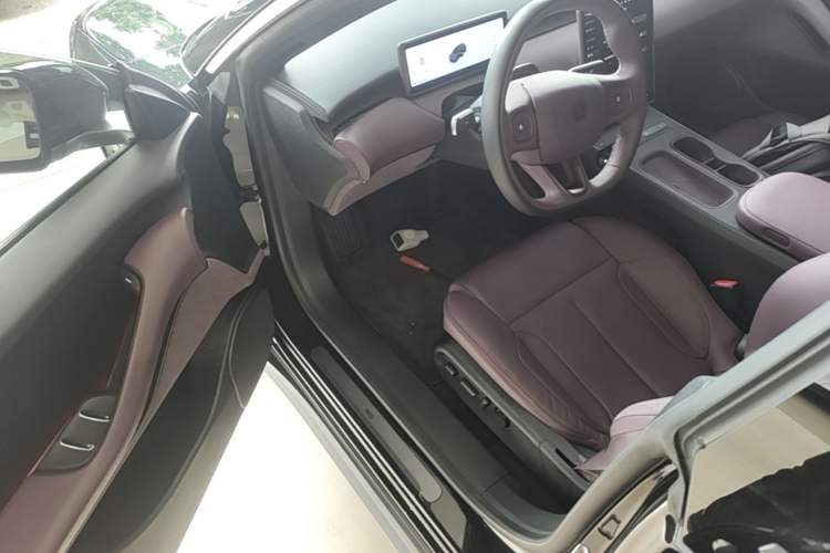 Used Nio ET5T 2024 75kWh Touring Driver Seat