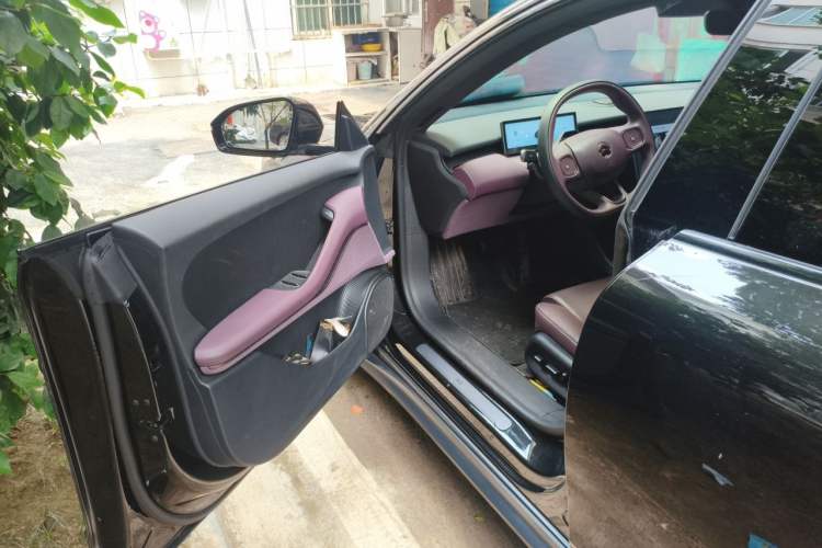 Used Nio ET5T 2024 75kWh Touring Driver Seat