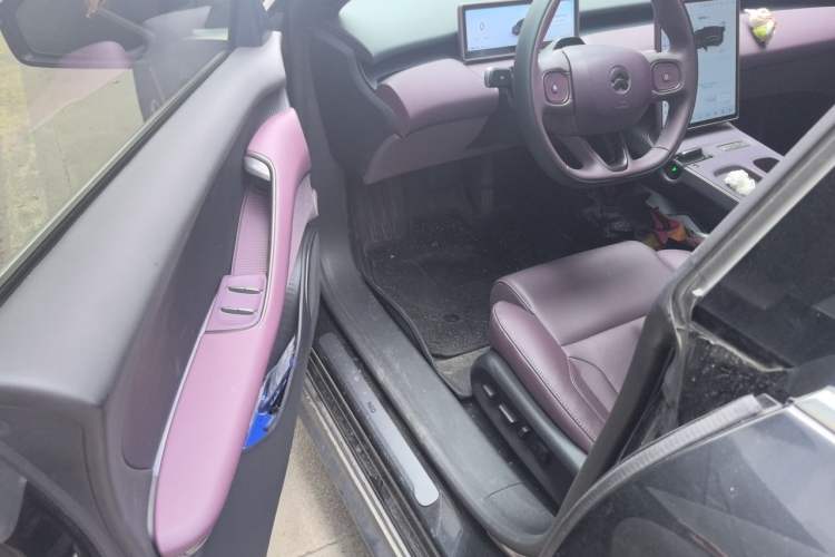 Used Nio ET5T 2024 75kWh Touring Driver Seat