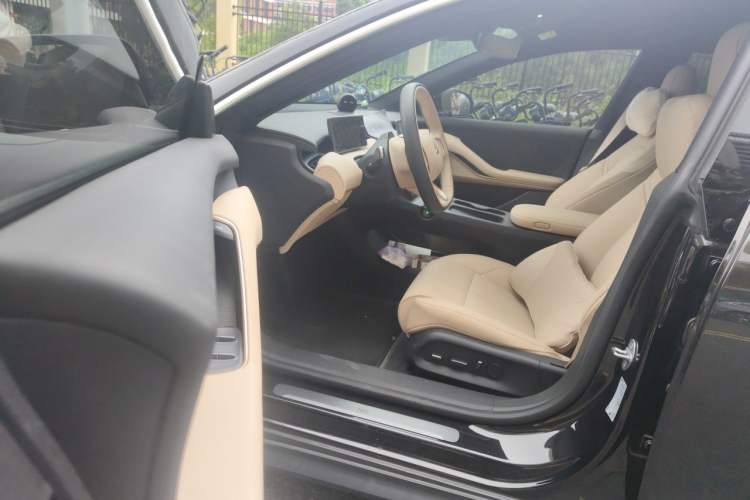 Used Nio ET5T 2024 75kWh Touring Driver Seat