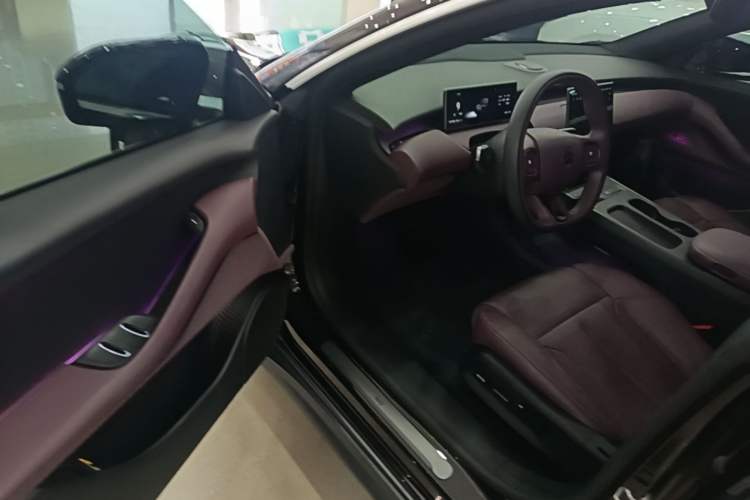 Used Nio ET5T 2024 75kWh Touring Driver Seat