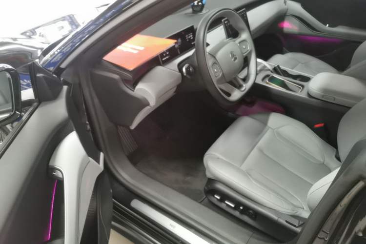 Used Nio ET5T 2024 75kWh Touring Driver Seat