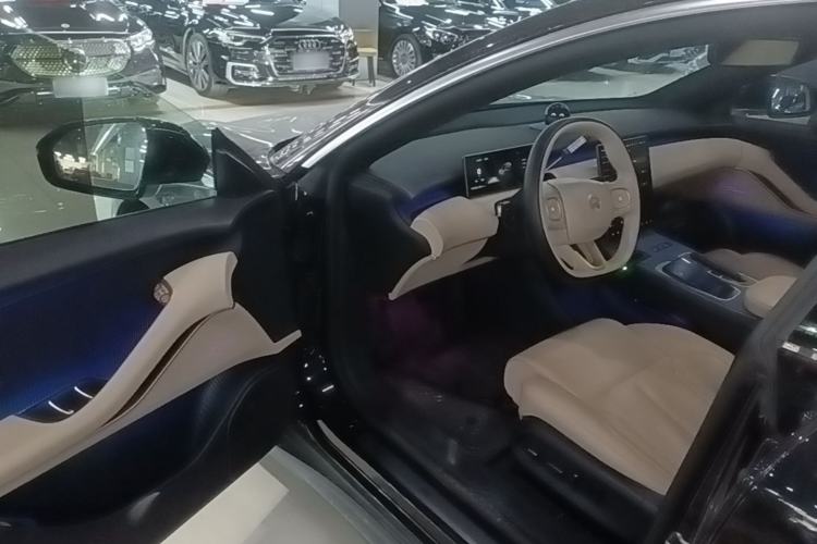 Used Nio ET5T 2024 75kWh Touring Driver Seat