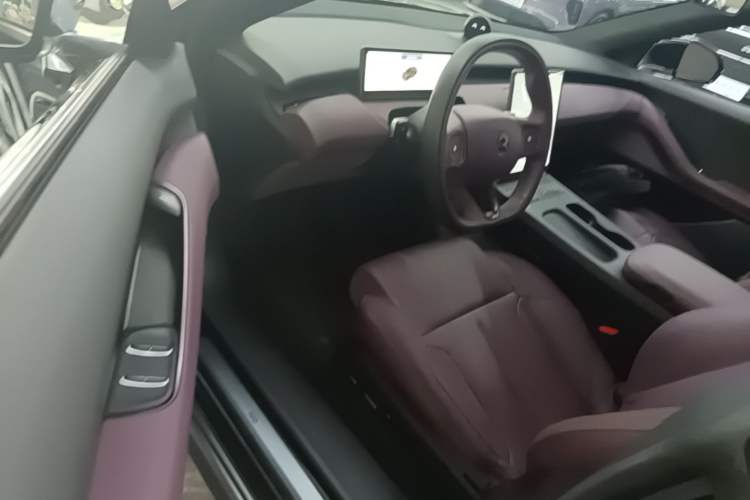 Used Nio ET5T 2024 75kWh Touring Driver Seat