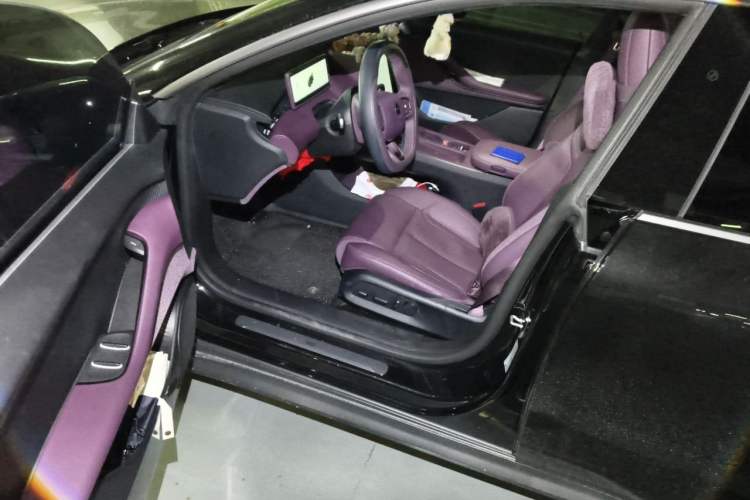 Used Nio ET5T 2024 75kWh Touring Driver Seat