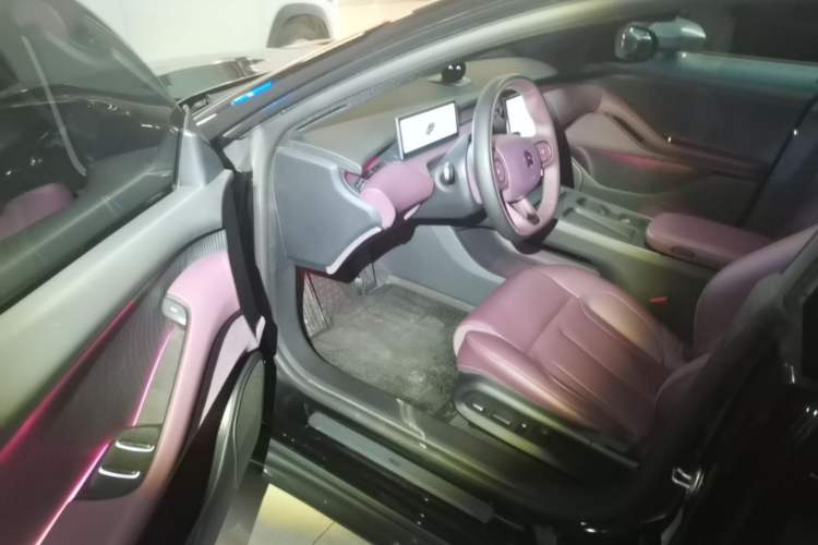 Used Nio ET5T 2024 75kWh Touring Driver Seat