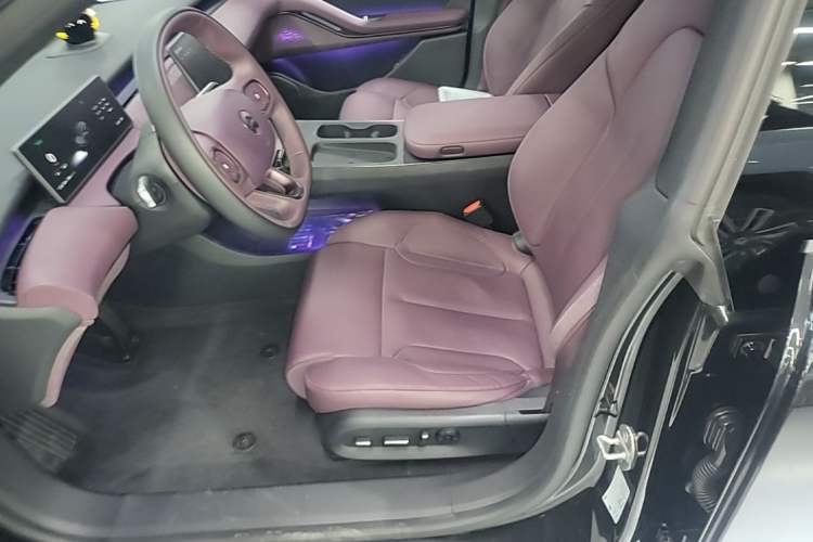 Used Nio ET5T 2024 75kWh Touring Driver Seat